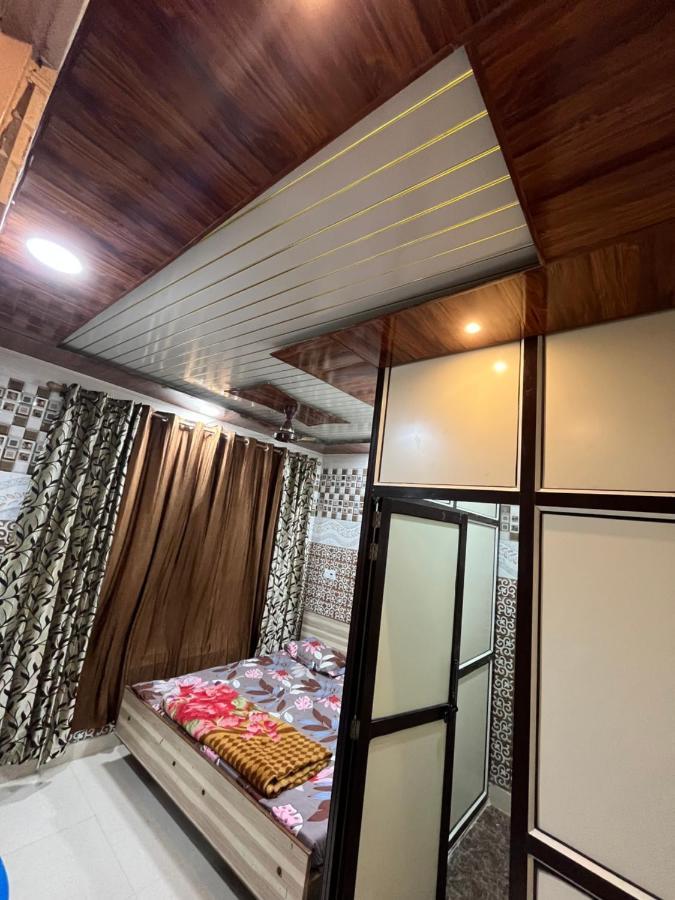 Dream Land Hotel Jammu Bagian luar foto