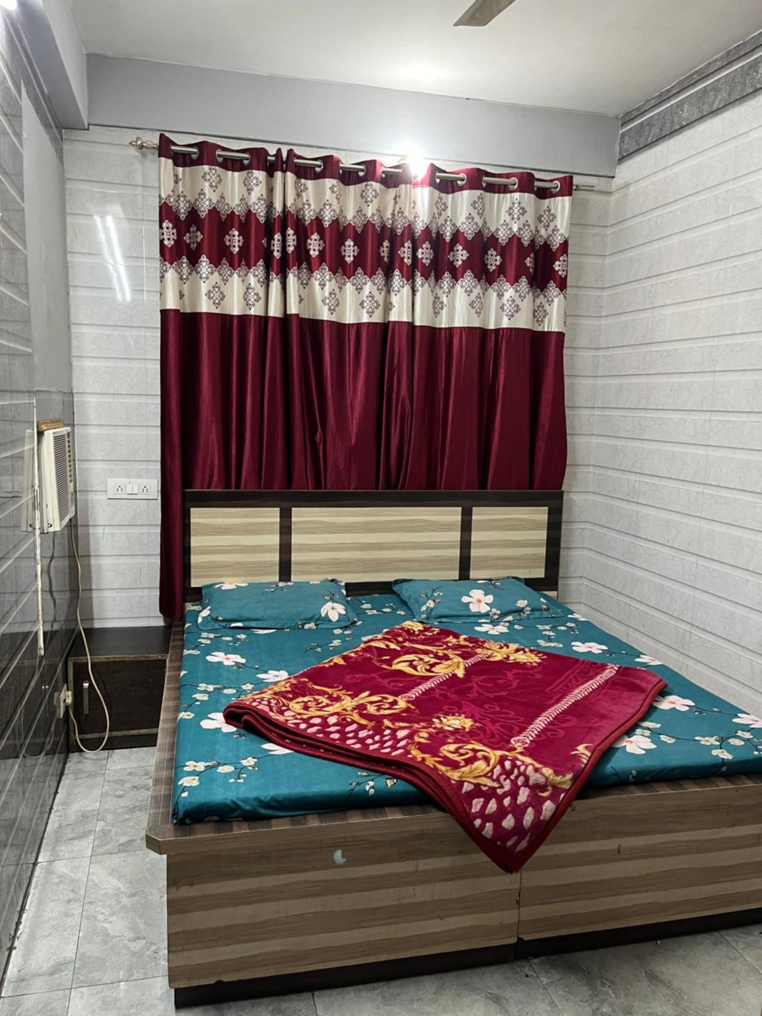 Dream Land Hotel Jammu Bagian luar foto